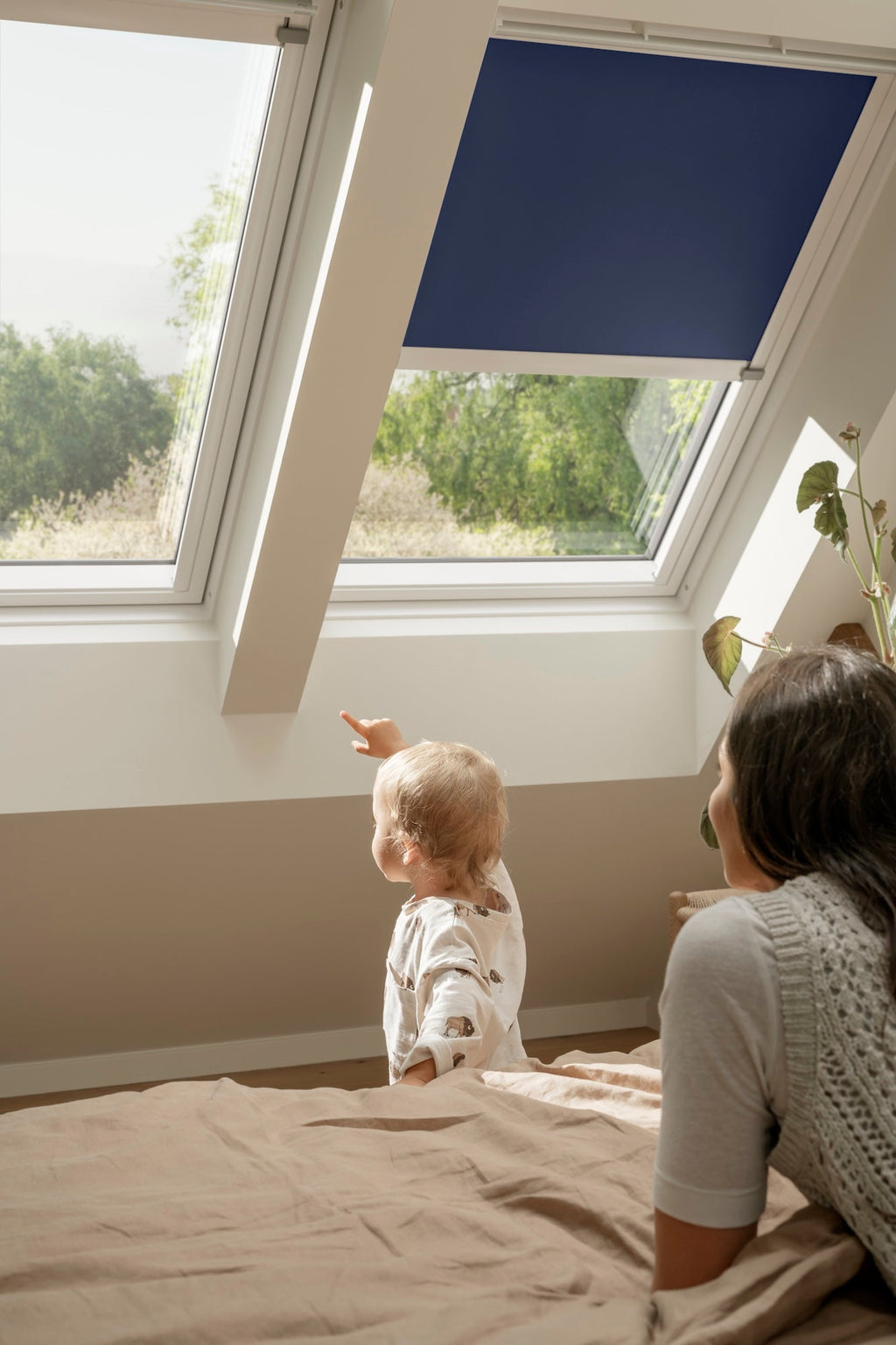 VELUX Blackout Roller Blind [Manual]