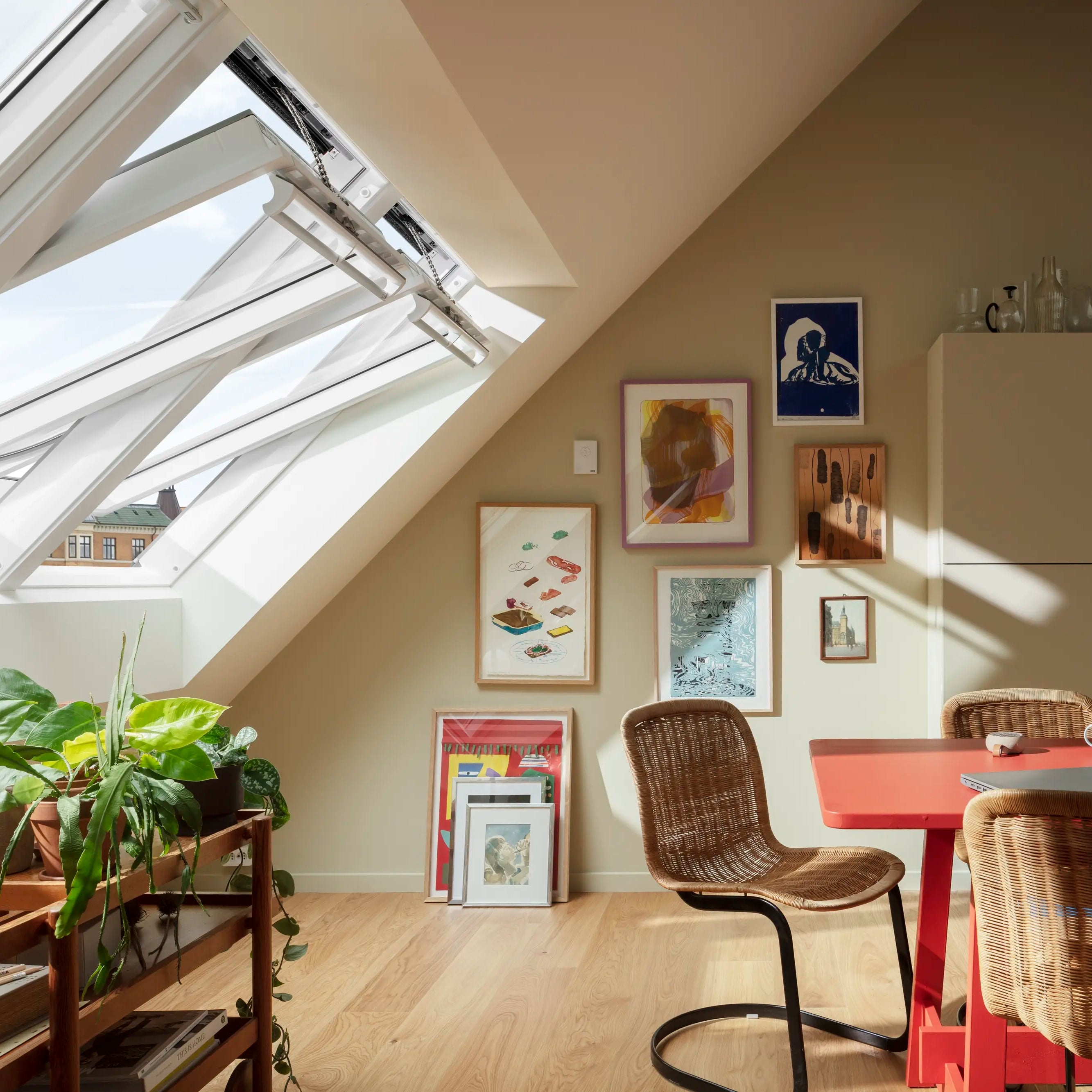 VELUX Centre Pivot Roof Window [Electric]
